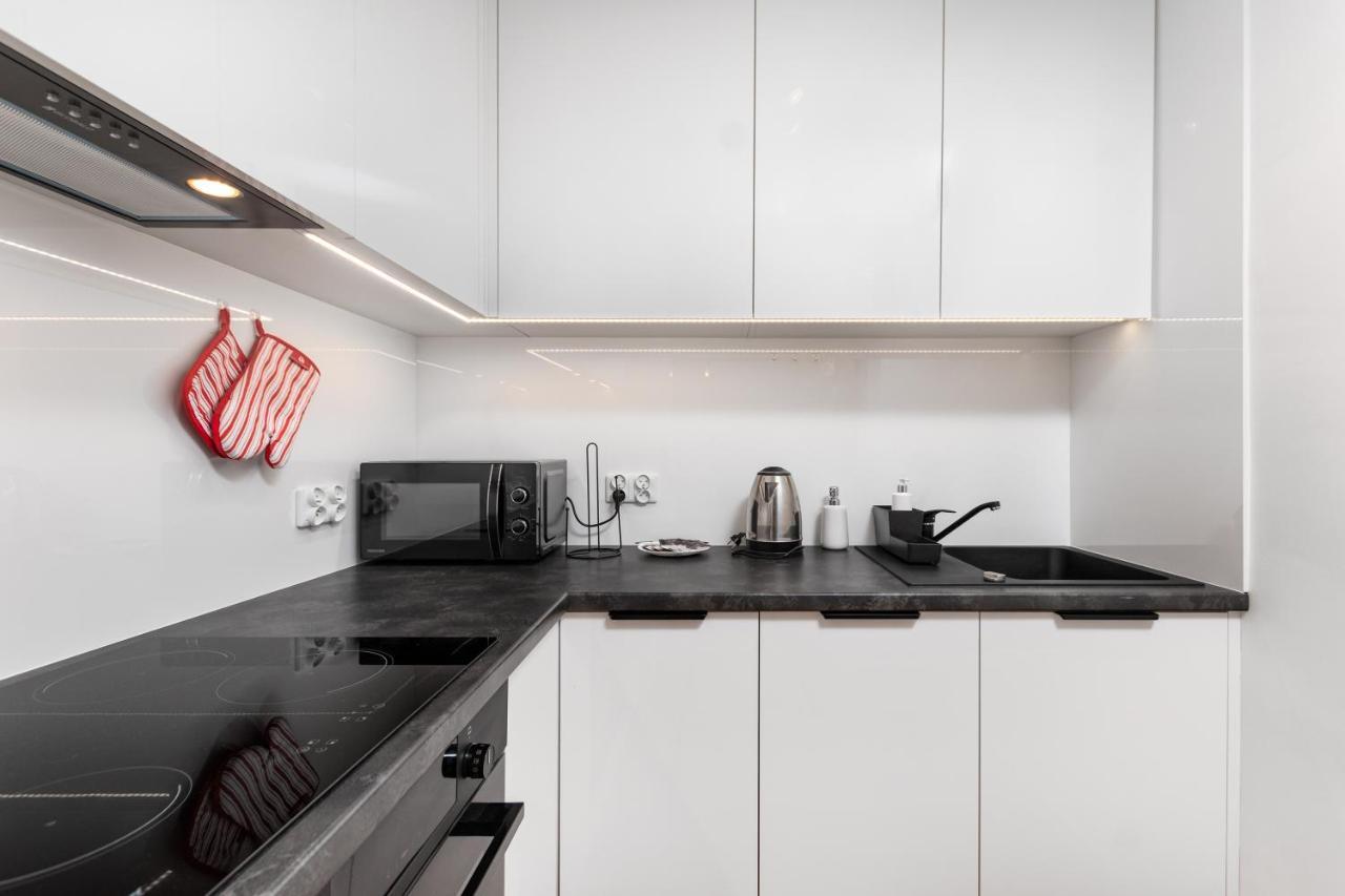 Solidarnosci 68 By Homeprime Varšava Exteriér fotografie